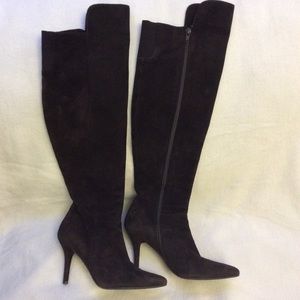 EUC Stuart Weitzman 🍫 brown suede knee-high boots